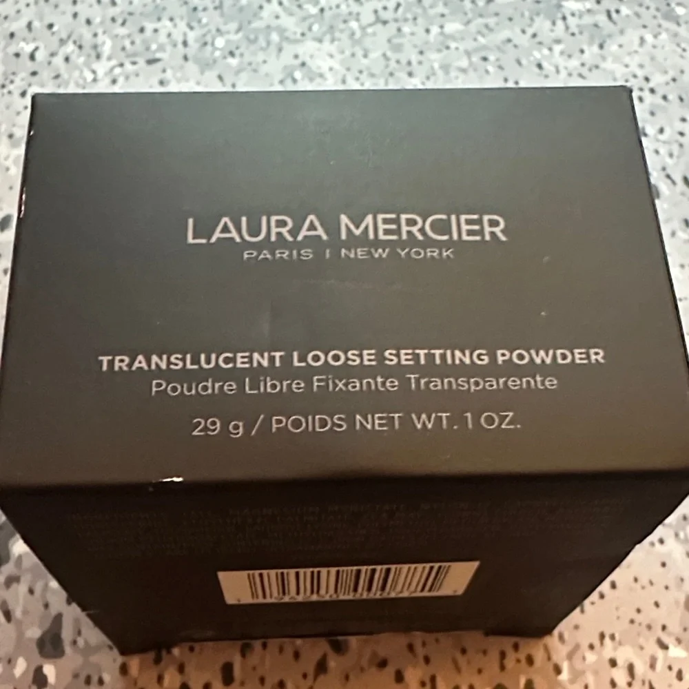 NEW! Laura Mercier Translucent Loose Setting Powder - Black and Cream
